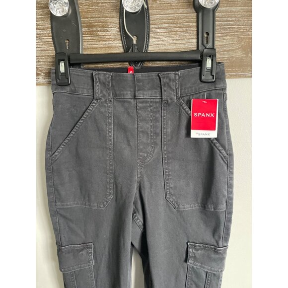 SPANX Womens Stretch Twill Cargo Pants Washed Black Size SP NWT - Picture 2 of 9